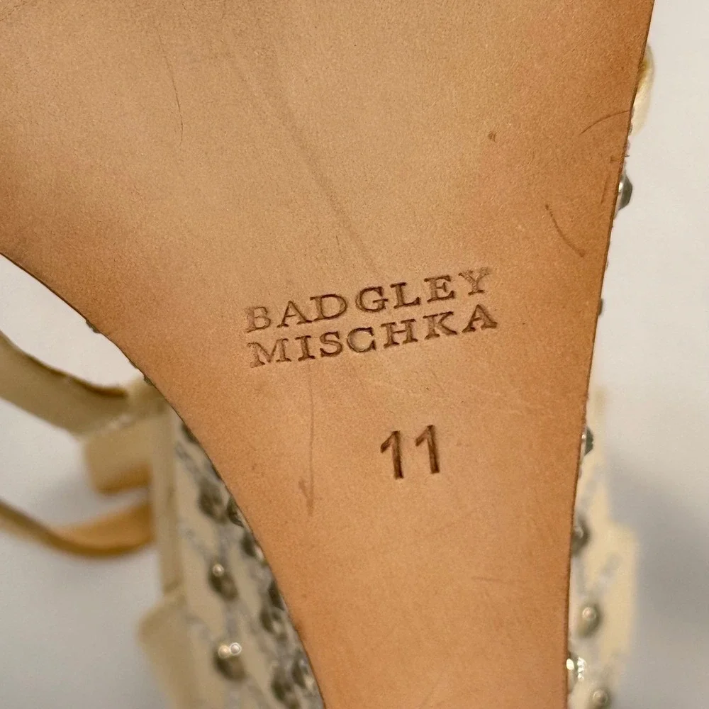 Badgley Mischka Bridal Wedge Sandals Ivory Satin‎ Rinestones Strappy Womens 11